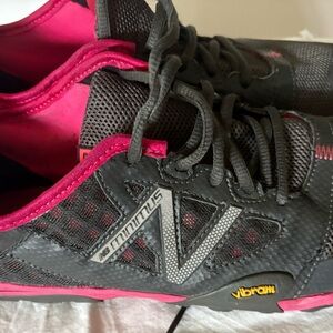 New Balance Women's Black and Pink Athletic Shoes